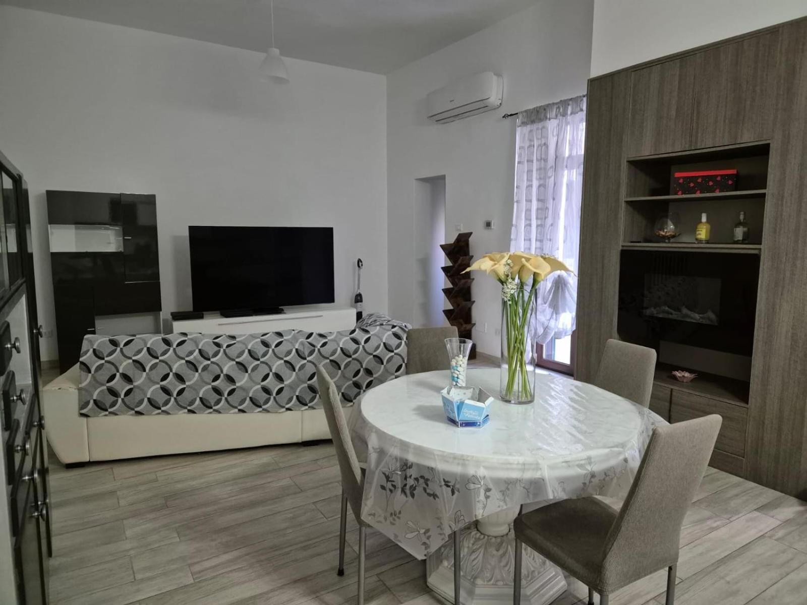 Residenza La Torre Apartment Foggia Bagian luar foto